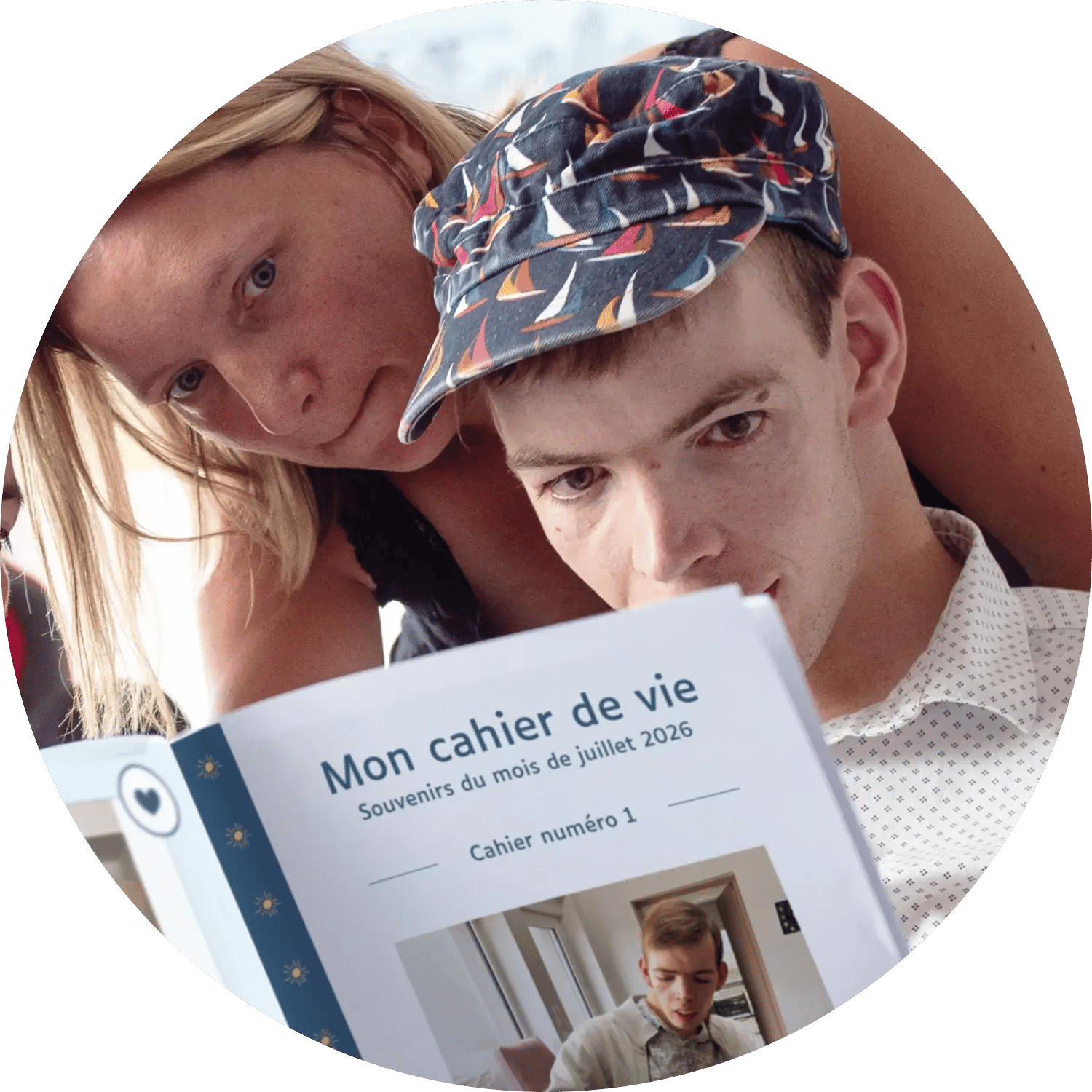 B2B - handi - résident et sa maman _3x B2B - handi - résident et sa maman _3x